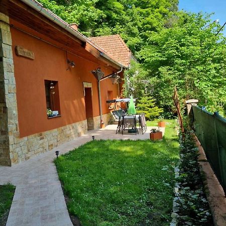 Villa Tündérerdő Miskolc Esterno foto